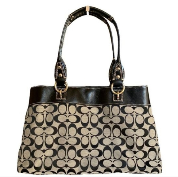 COACH 2 PIECE AUTH SIGNATURE PENELOPE  CROSSBODY TOTE W/ WRISTLET SET EUC - Picture 2 of 15